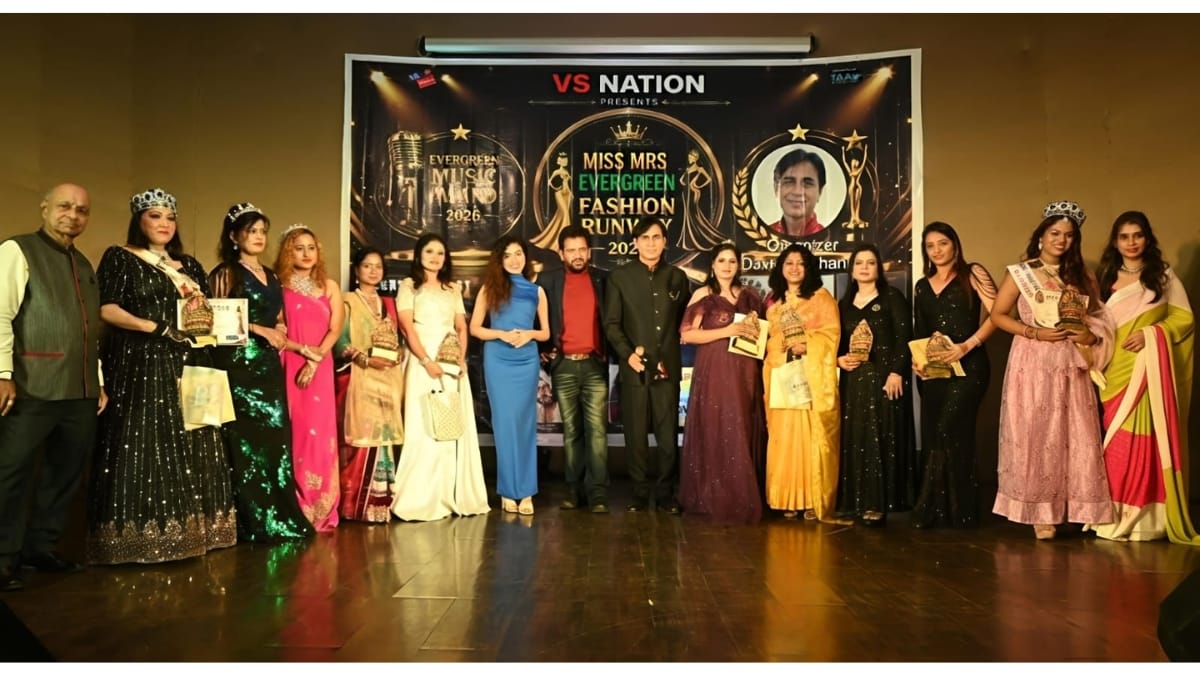 komal-kataria-crowned-miss-mrs-evergreen-fashion-runway-2026-film-and-fashion-personalities-grace-the-event-PNN